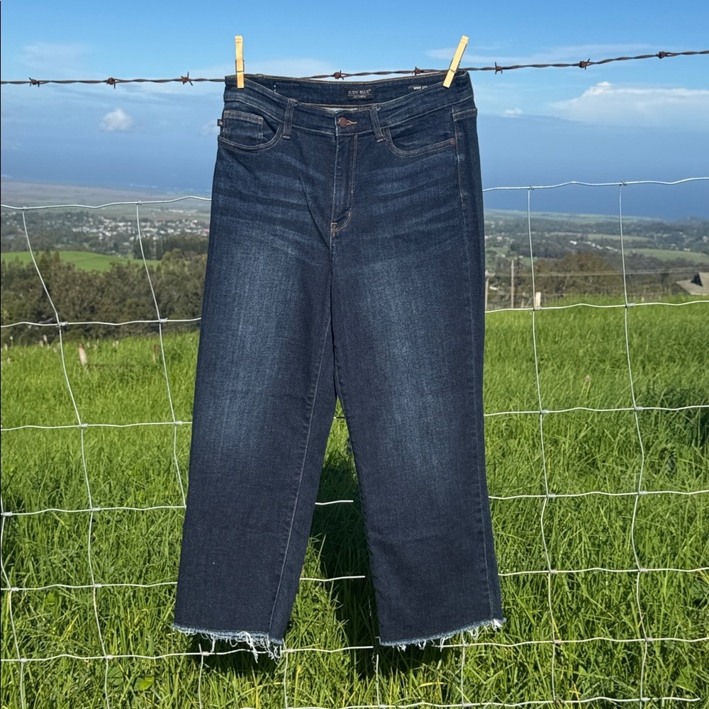 Judy Blue Dark Wash Mid Rise Wide Leg Crop Jeans 30 / 11